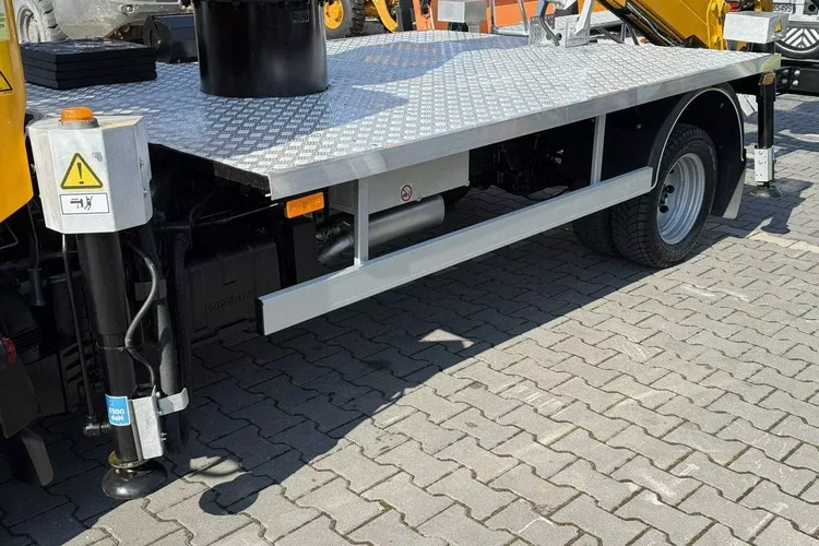 Nissan Cabstar zdjęcie 9