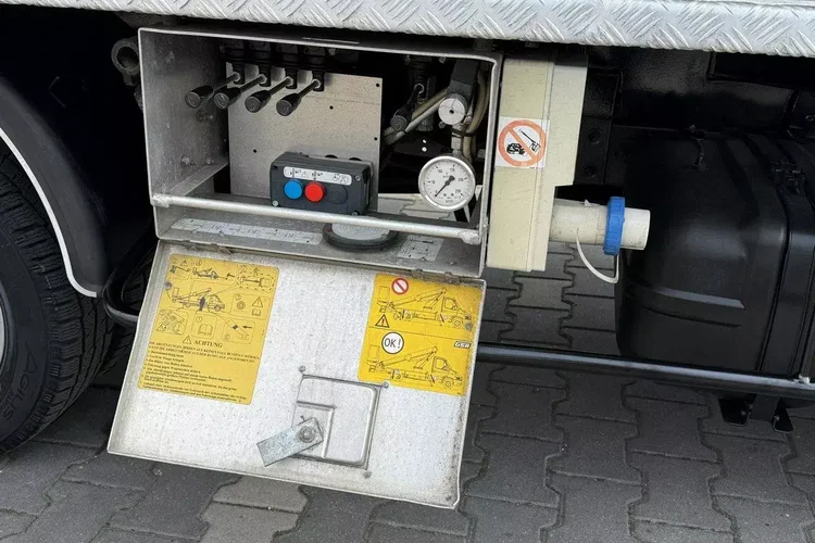 Nissan Cabstar zdjęcie 11