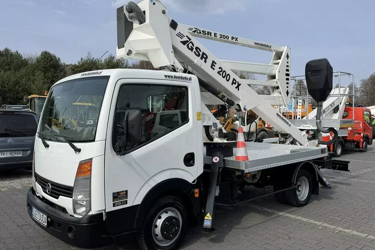 Nissan Cabstar zdjęcie 12