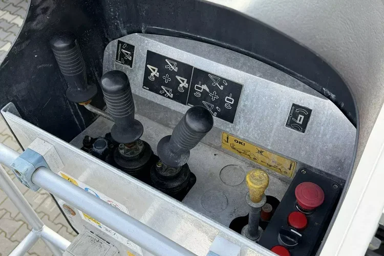 Nissan Cabstar zdjęcie 18