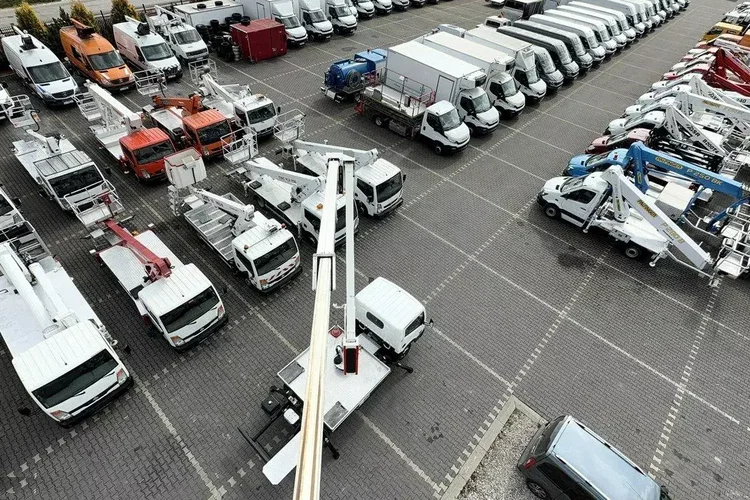 Nissan Cabstar zdjęcie 2