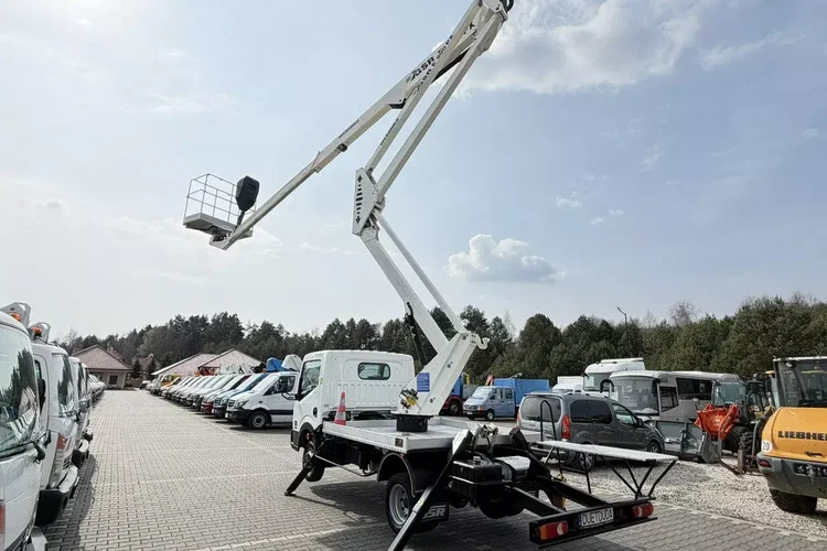 Nissan Cabstar zdjęcie 21