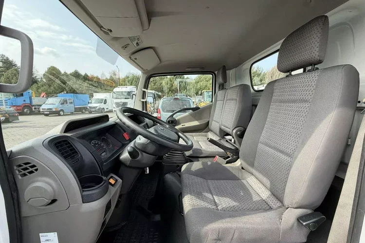 Nissan Cabstar zdjęcie 22
