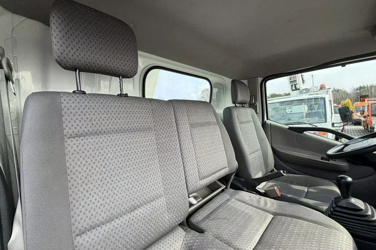 Nissan Cabstar zdjęcie 28