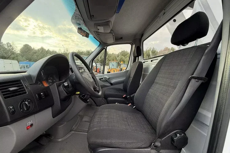 Mercedes Sprinter zdjęcie 19