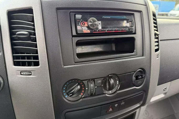 Mercedes Sprinter zdjęcie 21