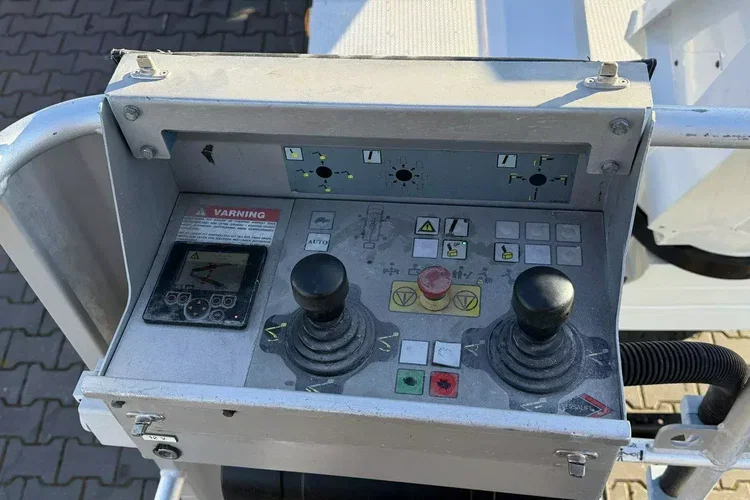 Nissan Cabstar zdjęcie 19