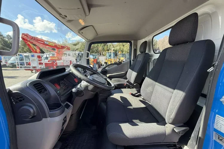 Nissan Cabstar zdjęcie 22