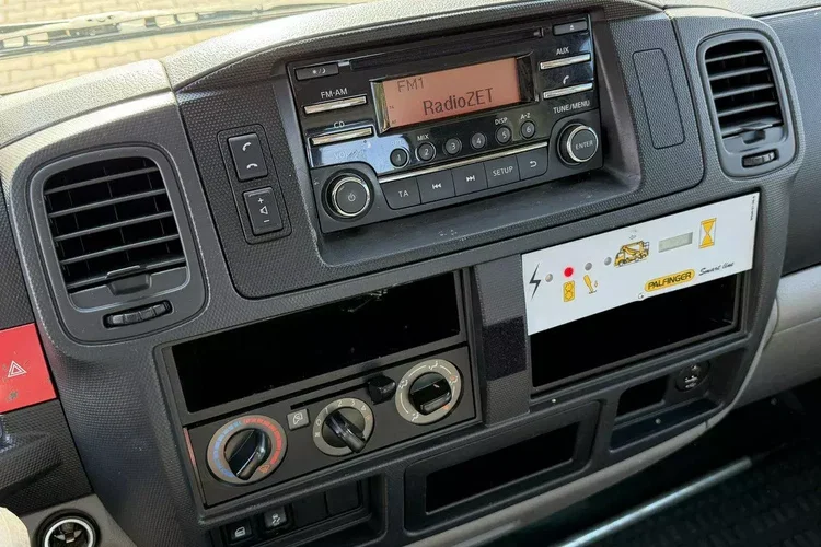 Nissan Cabstar zdjęcie 24