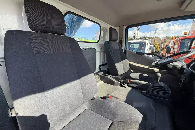 Nissan Cabstar zdjęcie 28