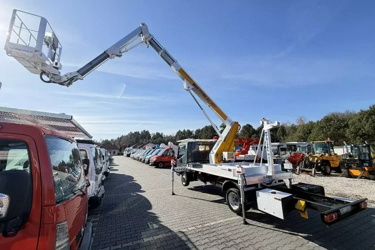 Nissan Cabstar zdjęcie 16
