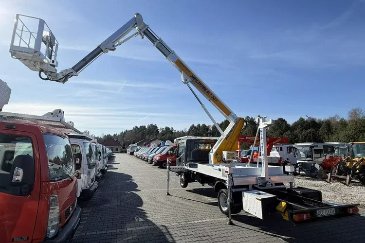Nissan Cabstar zdjęcie 18