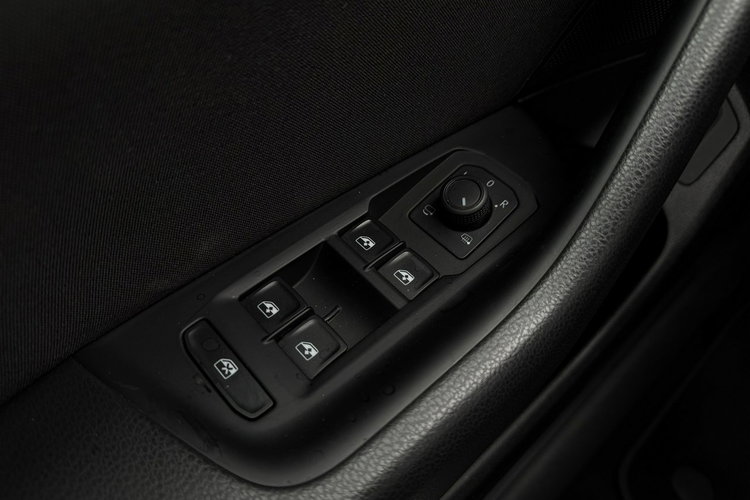 Volkswagen Passat Bezwypadkowy Krajowy Poleasingowy I właściciel Serwis ASO VAT 23% zdjęcie 15