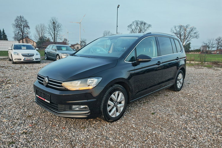 Volkswagen Touran zdjęcie 1