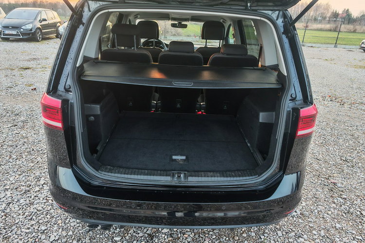 Volkswagen Touran zdjęcie 14