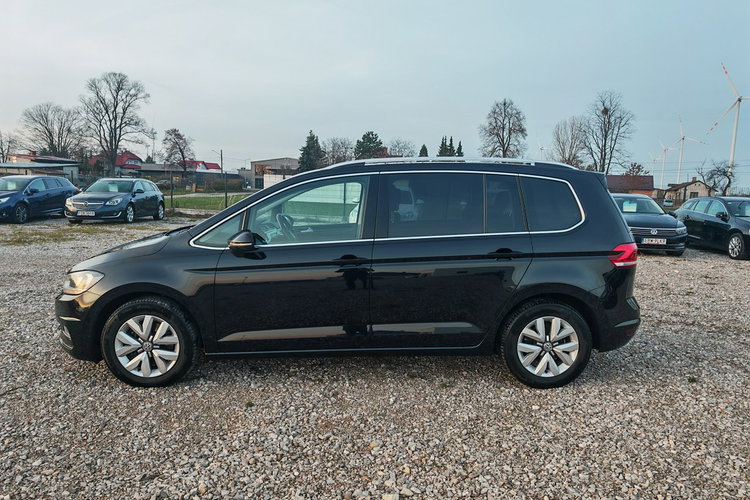 Volkswagen Touran zdjęcie 2
