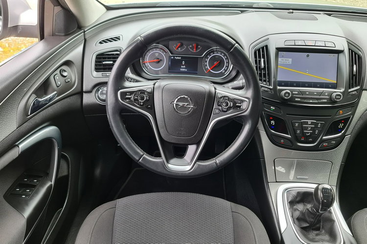Opel Insignia 1.4T 140KM # LiftBack # Niski Przebieg # Bogate Wyposażenie # MegaStan zdjęcie 17