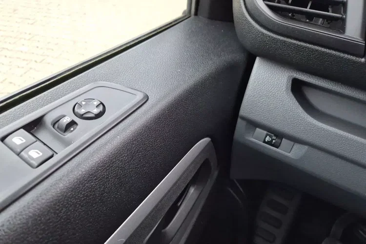 Citroen Jumpy L3H1 64999zł NETTO Brygadówka 6 osób ExtraLong 2.0HDi/122KM zdjęcie 15