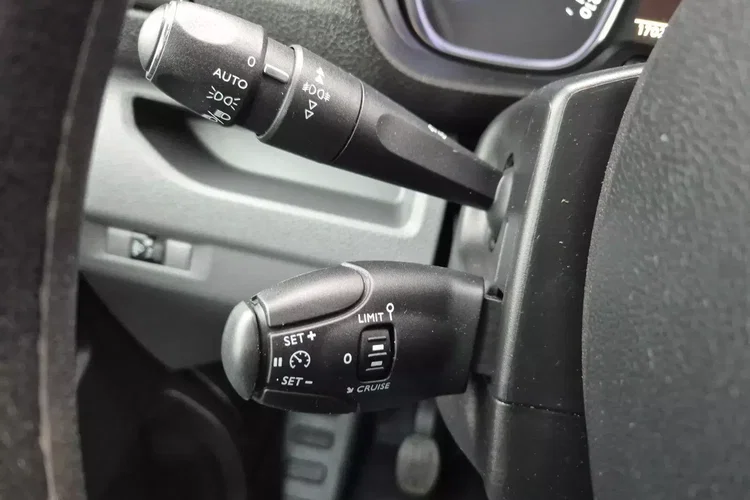 Citroen Jumpy L3H1 64999zł NETTO Brygadówka 6 osób ExtraLong 2.0HDi/122KM zdjęcie 17