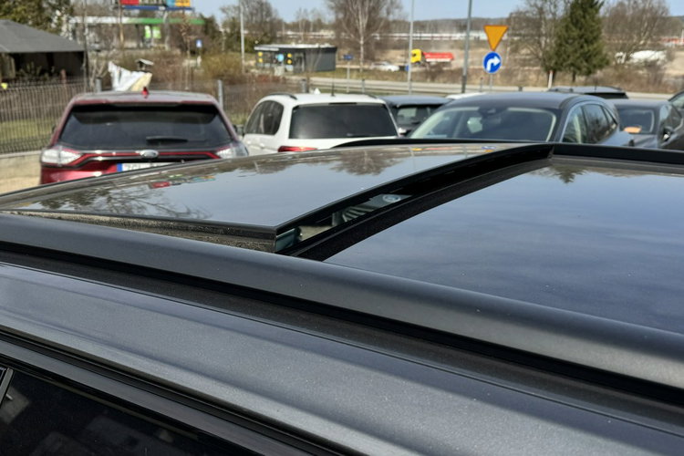 Volkswagen Touareg FV23% R Line 286KM 4x4 Salon PL Bezwypad Wentyle Panorama Radar Matrix zdjęcie 11