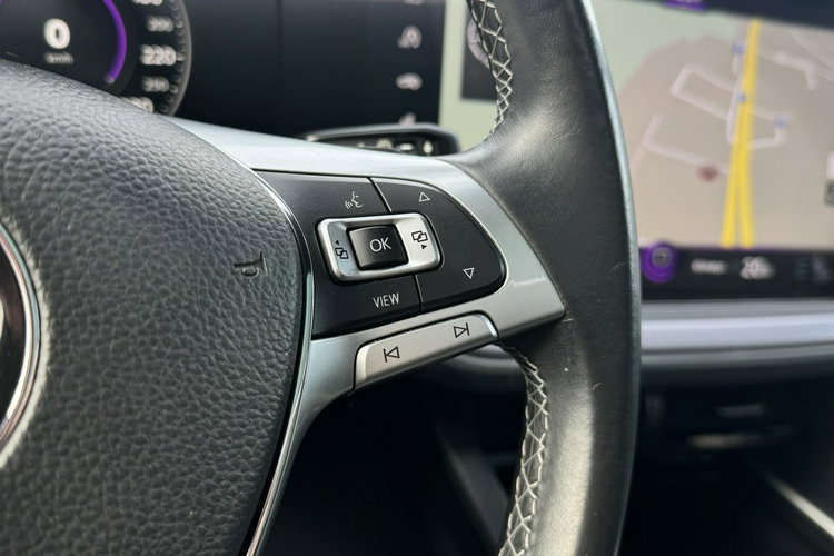 Volkswagen Touareg FV23% R Line 286KM 4x4 Salon PL Bezwypad Wentyle Panorama Radar Matrix zdjęcie 16