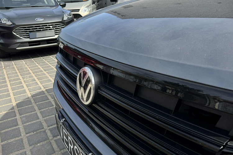Volkswagen Touareg FV23% R Line 286KM 4x4 Salon PL Bezwypad Wentyle Panorama Radar Matrix zdjęcie 20