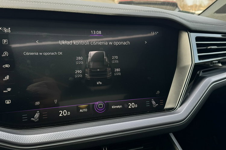 Volkswagen Touareg FV23% R Line 286KM 4x4 Salon PL Bezwypad Wentyle Panorama Radar Matrix zdjęcie 30