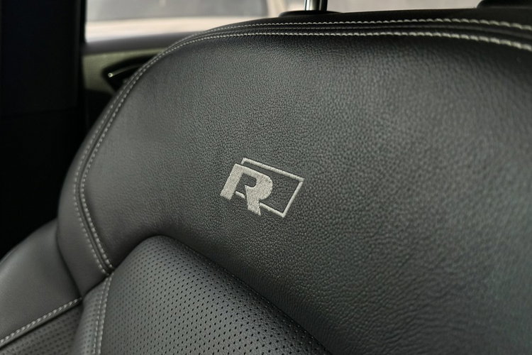 Volkswagen Touareg FV23% R Line 286KM 4x4 Salon PL Bezwypad Wentyle Panorama Radar Matrix zdjęcie 36