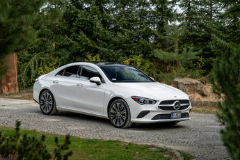 Mercedes CLA 250 4-Matic / 2.0 224KM / Panorama / Asystenci / Import USA / Cesja FV 23%