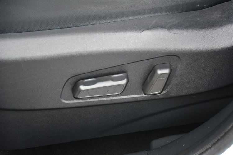 Sportage Lift AWD Progi Ledy Navi Kamera Skóry Keyless go Alu18" Aso Kia zdjęcie 22