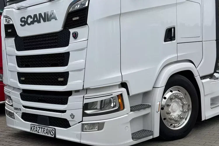 580S scania z Niemiec v8 mega low deck idealny stan 2021 pełna opcja bez egr zdjęcie 15
