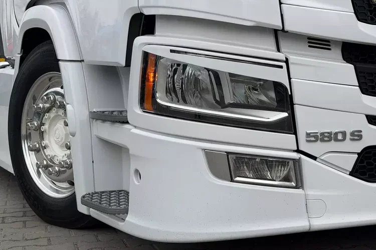 580S scania z Niemiec v8 mega low deck idealny stan 2021 pełna opcja bez egr zdjęcie 26
