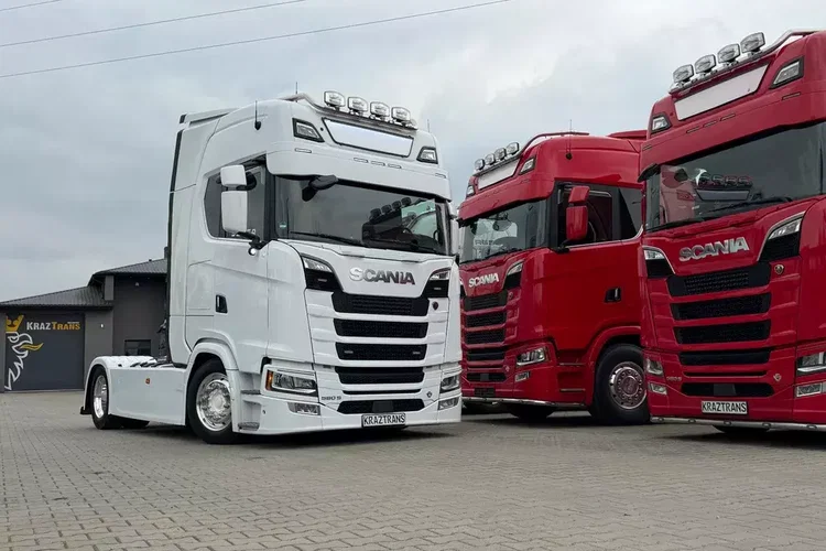 580S scania z Niemiec v8 mega low deck idealny stan 2021 pełna opcja bez egr zdjęcie 4