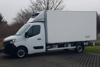 Renault Master CHŁODNIA 4.02x2.11x1.98 AGREGAT CARRIER XARIOS 350 IZOTERMA
