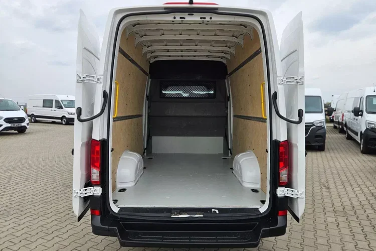 Volkswagen Crafter L4H2 92900zł NETTO Brygadówka 7 osób 2.0TDi/140KM zdjęcie 16