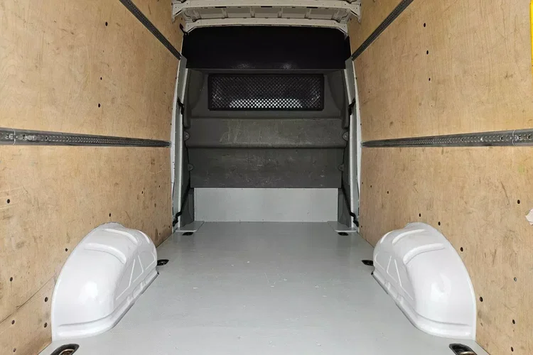 Volkswagen Crafter L4H2 92900zł NETTO Brygadówka 7 osób 2.0TDi/140KM zdjęcie 17