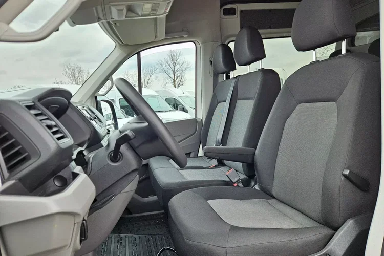 Volkswagen Crafter L4H2 92900zł NETTO Brygadówka 7 osób 2.0TDi/140KM zdjęcie 19