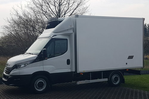 Iveco Daily 35S16 CHŁODNIA 6EP MROŹNIA IZOTERMA AGREGAT CARRIER XARIOS 5 GRZANIE