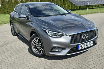 Infiniti Q30 1, 5D. Serwis.Kam.Cof.Kam360Stopni.Skóry.Ledy.Hands-Free.