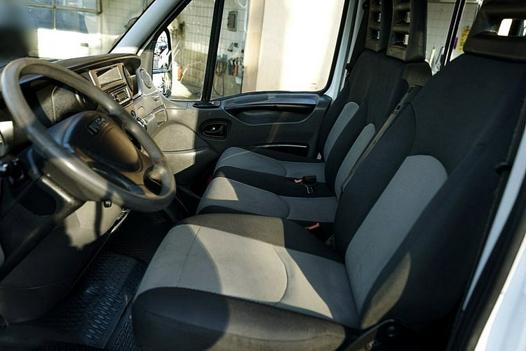 Iveco Daily 2.3HPI Klima, 165tys.km, DOKA, 2012r. zdjęcie 12