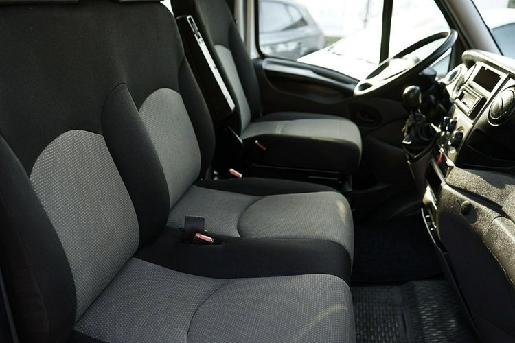 Iveco Daily 2.3HPI Klima, 165tys.km, DOKA, 2012r. zdjęcie 15