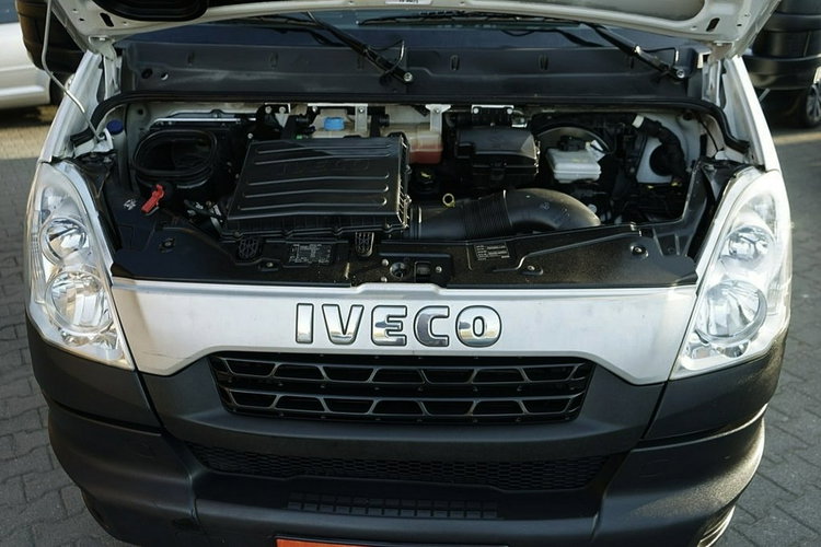 Iveco Daily 2.3HPI Klima, 165tys.km, DOKA, 2012r. zdjęcie 9
