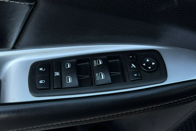 Freemont Fiat Freemont 2.0 Diesel 7 foteli Skóry Manual 6 Biegów Alufelgi zdjęcie 31