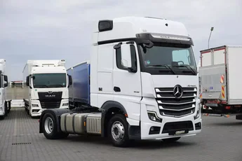 Mercedes Actros