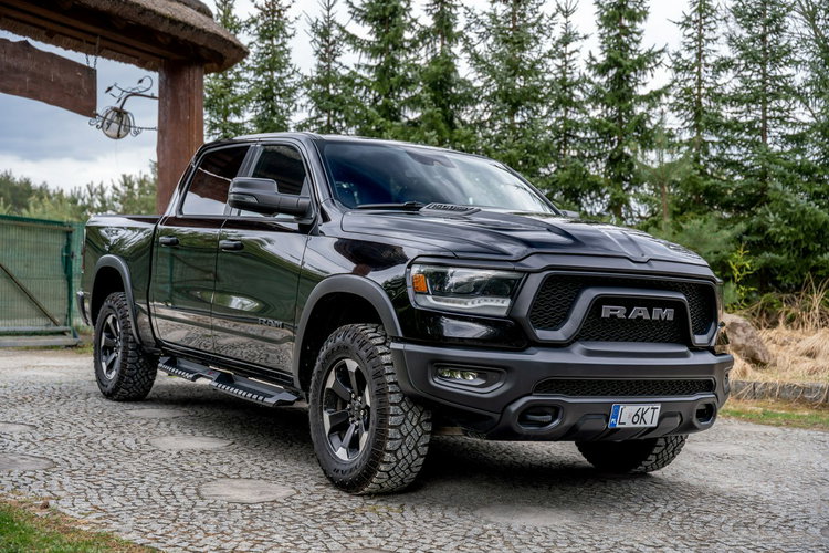 RAM 1500 Rebel 5.7 V8 Hemi / Bogata opcja / Lift 1" / Virtual Cockpit / FV zdjęcie 10