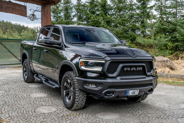 RAM 1500 Rebel 5.7 V8 Hemi / Bogata opcja / Lift 1" / Virtual Cockpit / FV zdjęcie 19