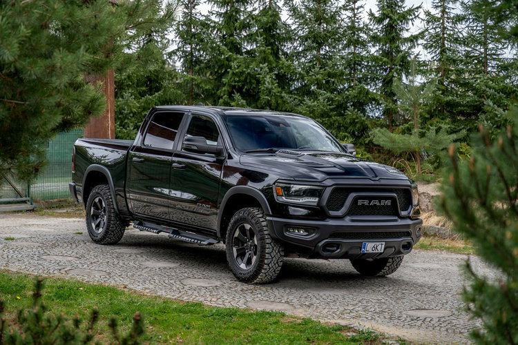 RAM 1500 Rebel 5.7 V8 Hemi / Bogata opcja / Lift 1" / Virtual Cockpit / FV zdjęcie 25