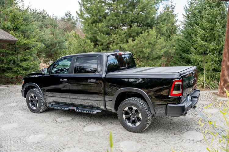 RAM 1500 Rebel 5.7 V8 Hemi / Bogata opcja / Lift 1" / Virtual Cockpit / FV zdjęcie 26