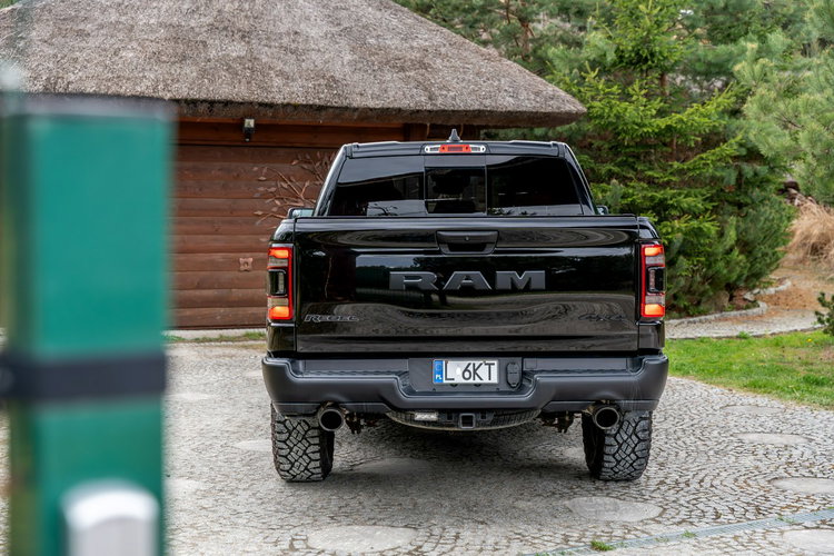 RAM 1500 Rebel 5.7 V8 Hemi / Bogata opcja / Lift 1" / Virtual Cockpit / FV zdjęcie 30
