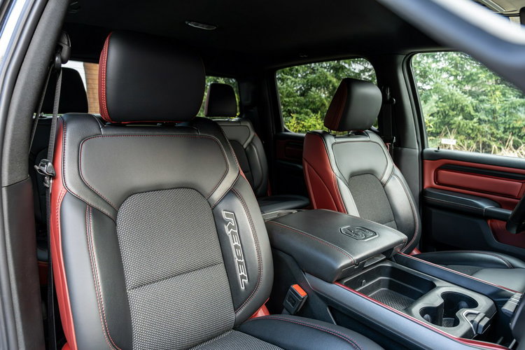 RAM 1500 Rebel 5.7 V8 Hemi / Bogata opcja / Lift 1" / Virtual Cockpit / FV zdjęcie 42